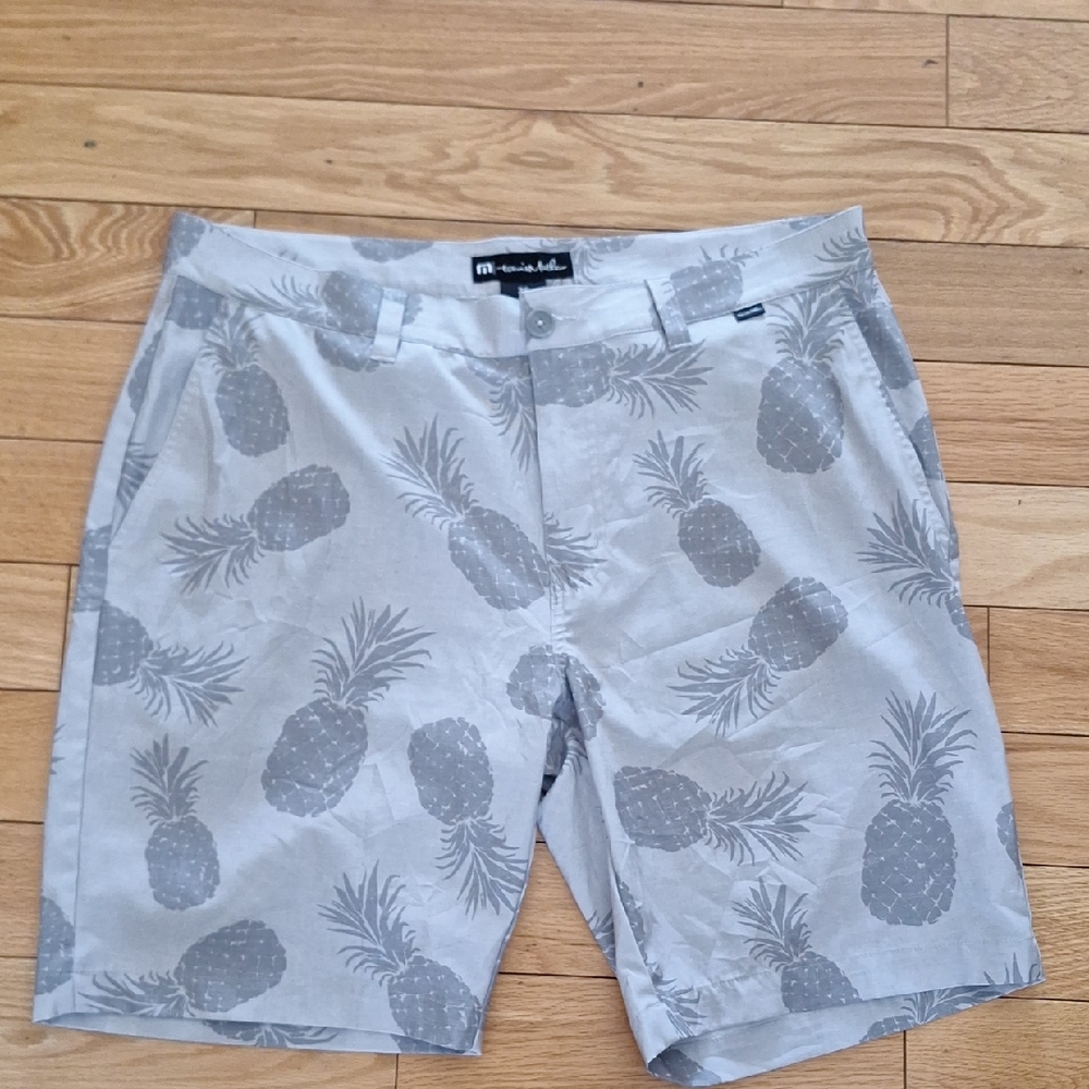 Travis Mathew Gray Pineapple Print Golf Shorts